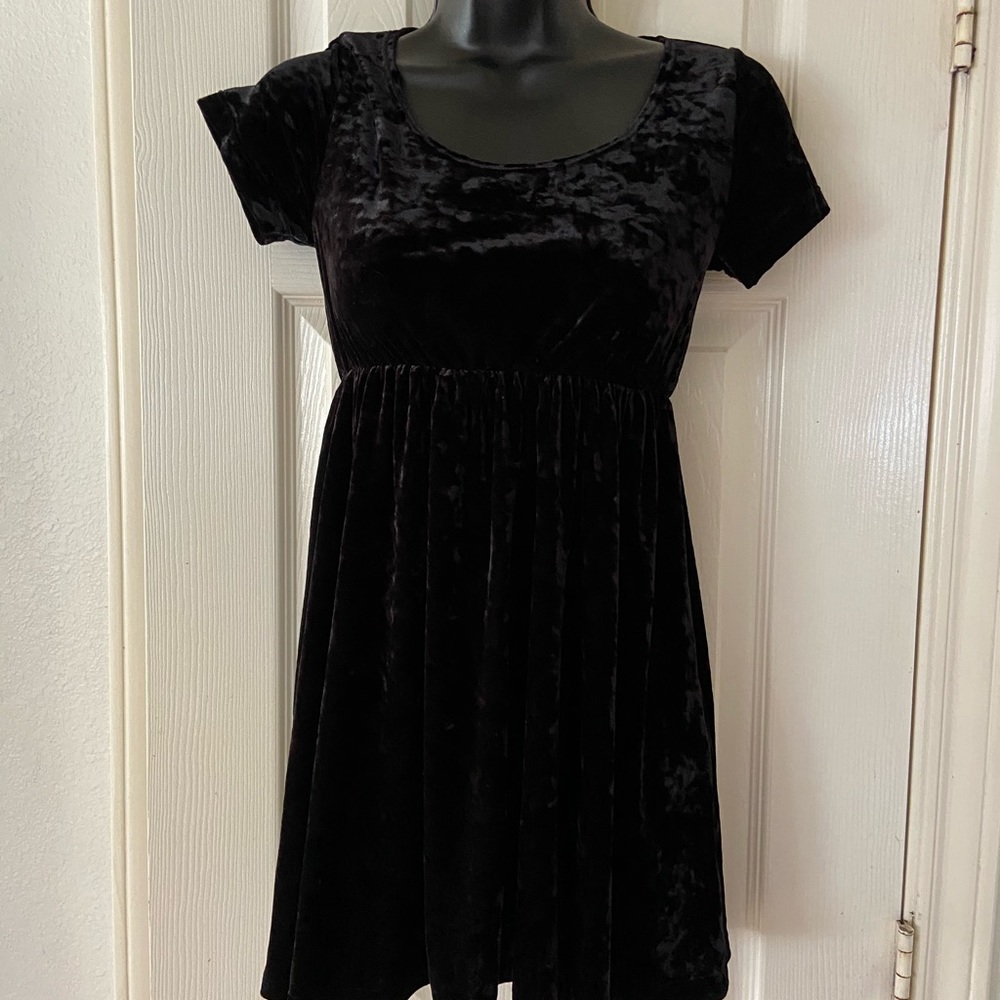 American Apparel - black velvet mini dress - s